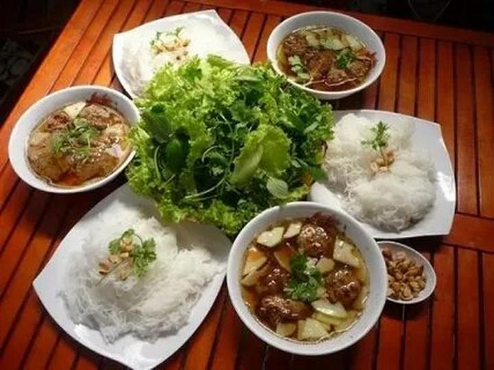 Từ Soi 2 app du lịch đang hot đến chiến lược content: Hotspot Matrix chia sẻ